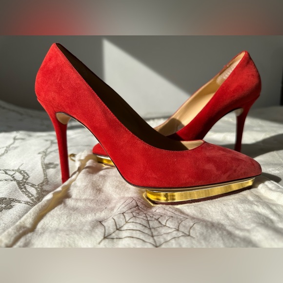 Charlotte Olympia Red Suede Debbie Heart Platform Heels Size 8 - Picture 2 of 8